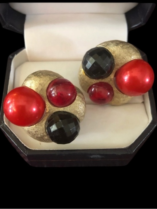 Vintage Jewelry - Vintage Clip Earrings